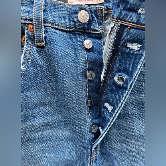 Levi’s RIBCAGE STRAIGHT ANKLE Jeans - Picture 8 of 10